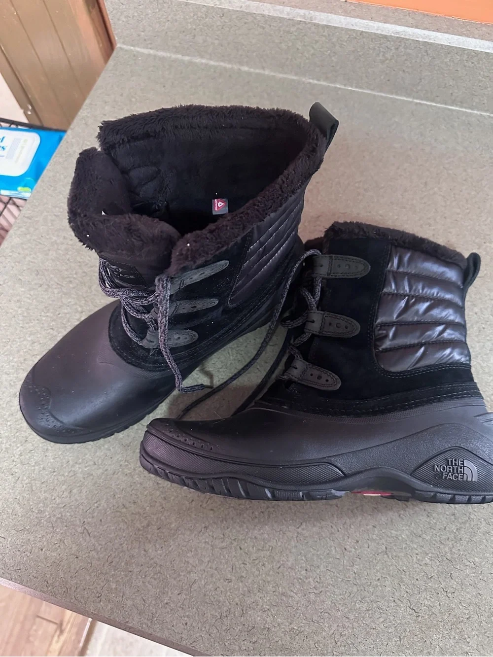 The North Face Women's Black Insulated Lace-Up Winter Boots